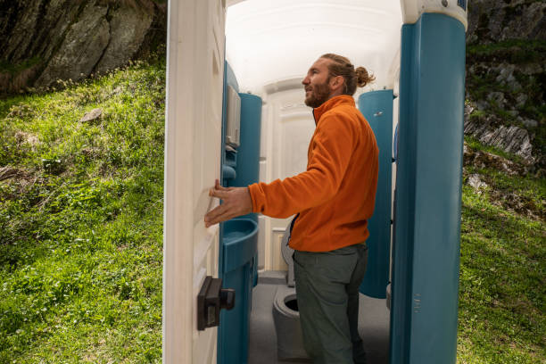 Portable Toilet Options We Offer in Las Quintas Fronterizas, TX